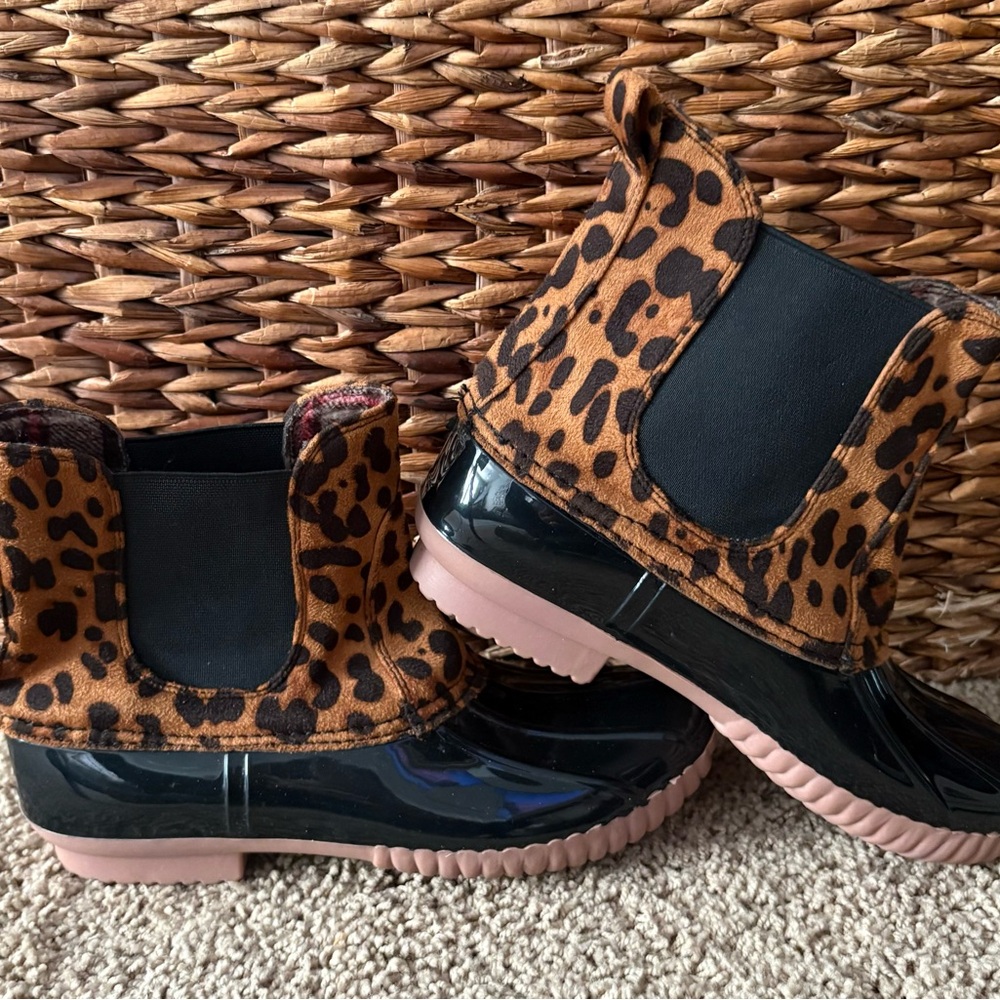 Leopard Print Rain Boots - Picture 2 of 6